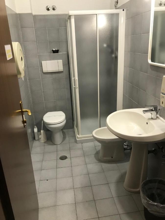 Hotel Amico Fritz Livorno Habitación foto